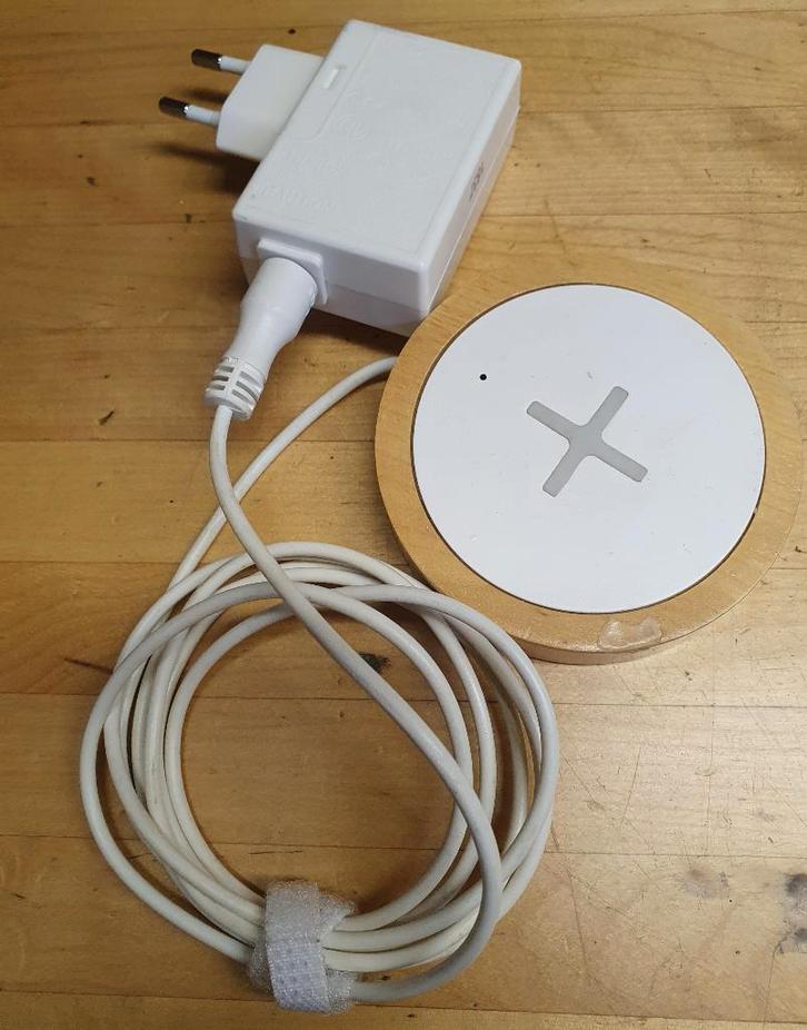 NORDMÄRKE Draadloze oplader, Telecommunicatie, Mobiele telefoons | Telefoon-opladers, Zo goed als nieuw, Overige merken, Ophalen of Verzenden