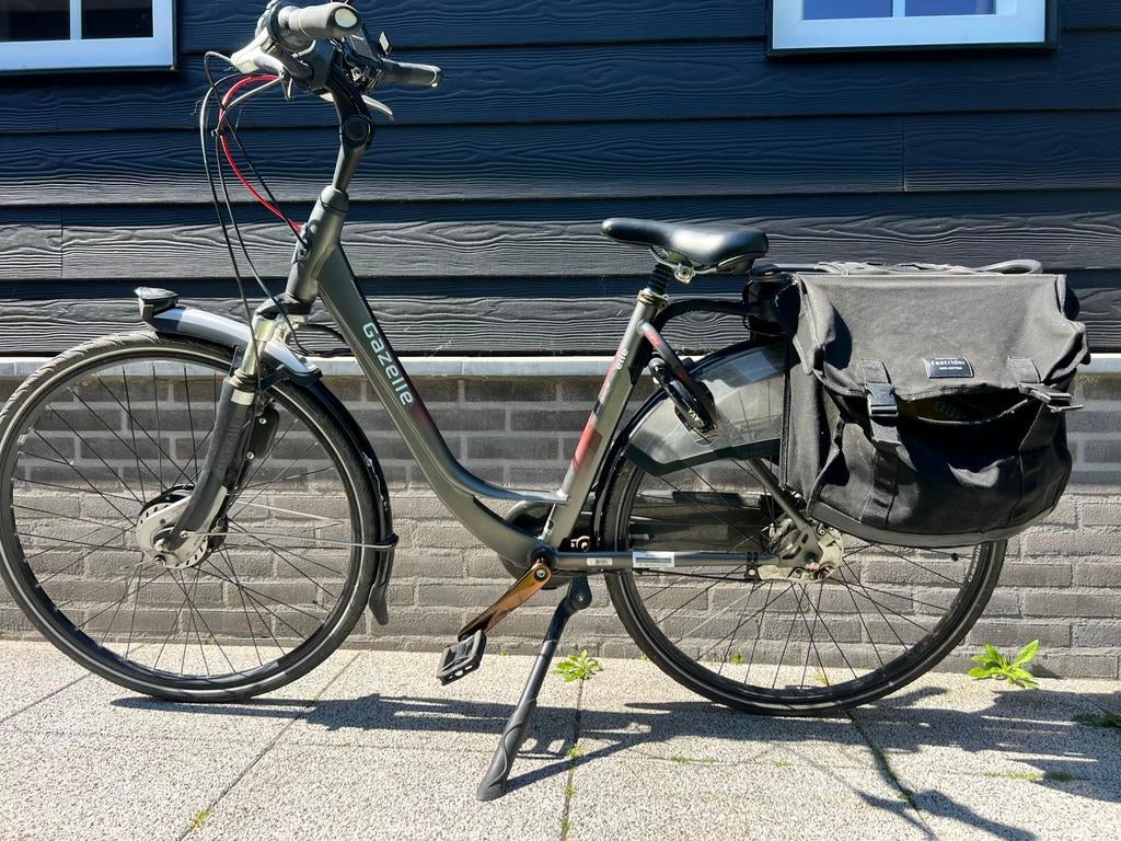 Te koop! Zeer nette Gazelle electrische dames fiets, Fietsen en Brommers, Elektrische fietsen, Ophalen, Zo goed als nieuw, Gazelle