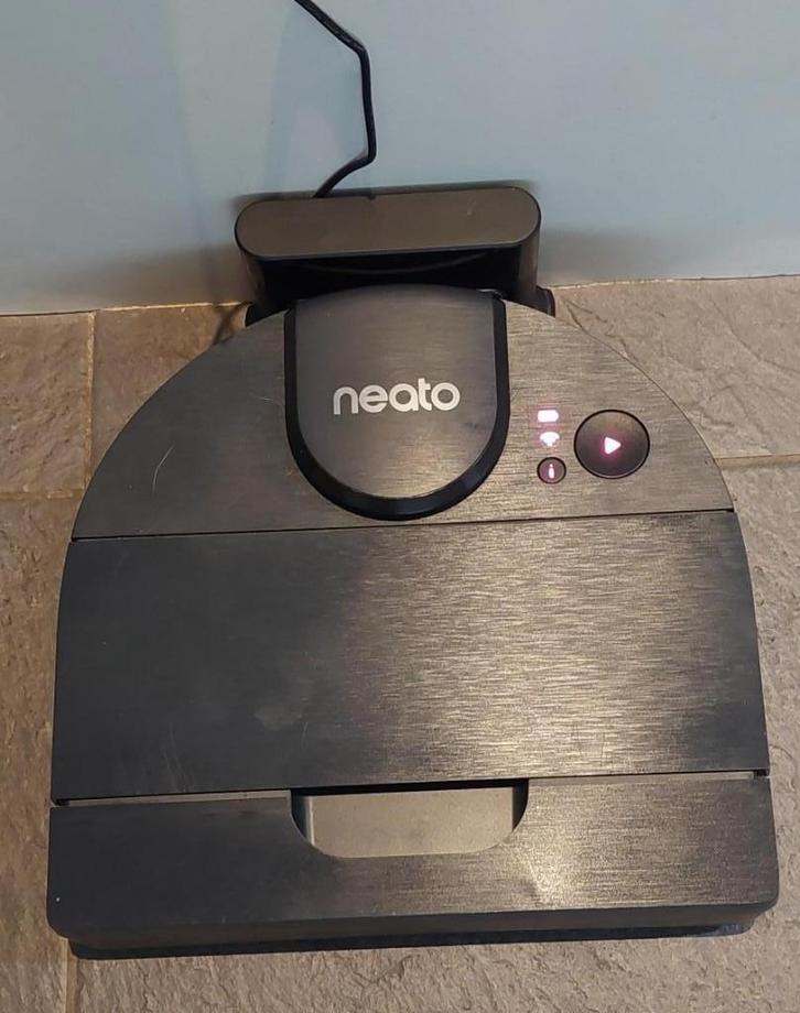 Neato Robotics D8 – robotstofzuiger, Elektronische apparatuur, Stofzuigers, Zo goed als nieuw, Robotstofzuiger, Ophalen of Verzenden
