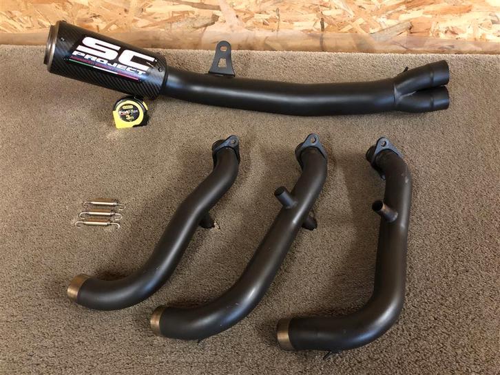 SC Project CR-T Black uitlaat systeem Triumph Trident 660, Motos, Pièces | Autre, Utilisé, Enlèvement ou Envoi