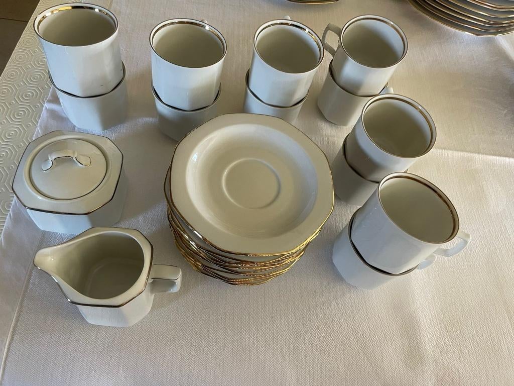 Eetservies, Enlèvement