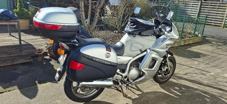 Heel mooie en goede Yamaha diversion 900, Motoren, Motoren | Yamaha, Particulier, Toermotor, meer dan 35 kW, 4 cilinders, Motorrijbewijs A