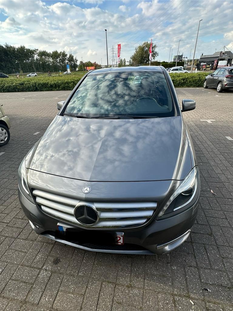 Mercedes B200 Blue efficiency, Cuir, Achat, Electronic Stability Program (ESP), Diesel