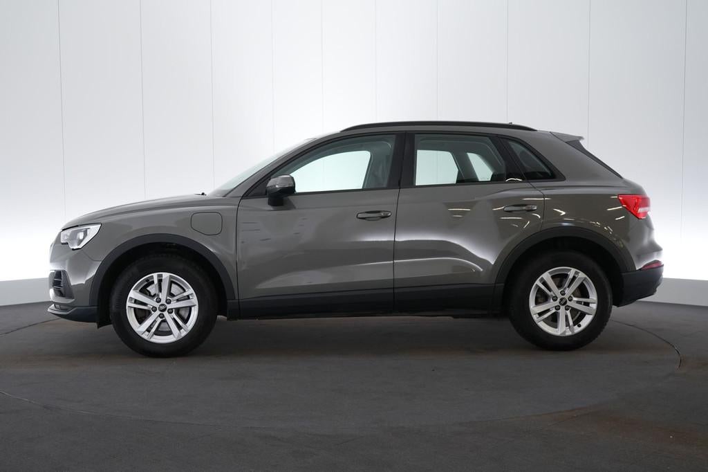 (2BLM956) AUDI Q3, 32 g/km, Gebruikt, https://public.car-pass.be/vhr/995b57e2-7bff-445f-b420-2c2f51f83245, Plug-in hybride