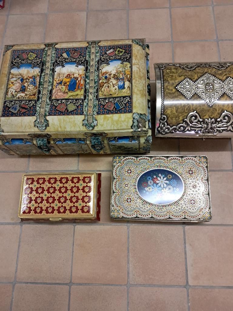 Blikken dozen, Verzamelen, Ophalen