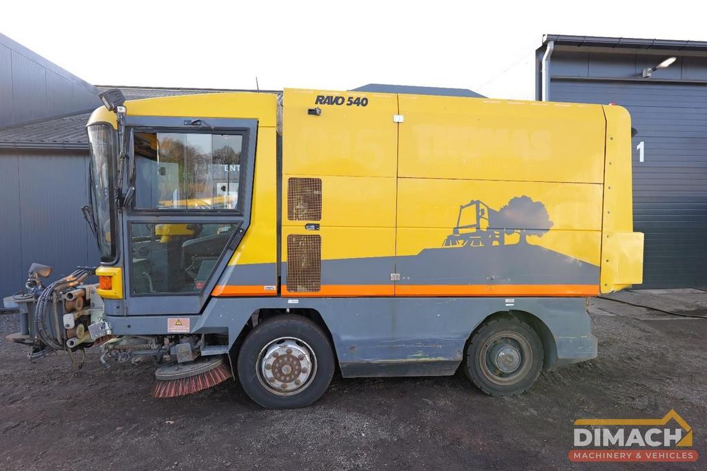 Ravo 540 NL machine - camera - veegzuig - hydraulische klep
