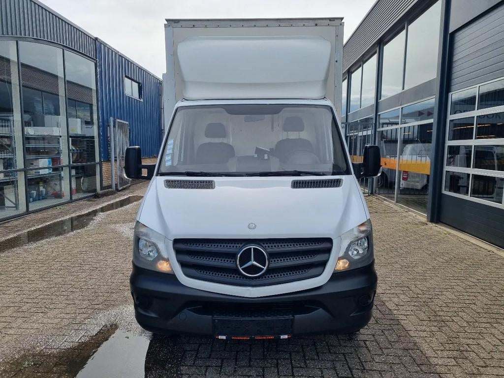 Mercedes-Benz Sprinter 516 CDI Koffer LBW 24KUB GVW 5000KG n, Auto's, Bestelwagens en Lichte vracht, Euro 5, Achterwielaandrijving