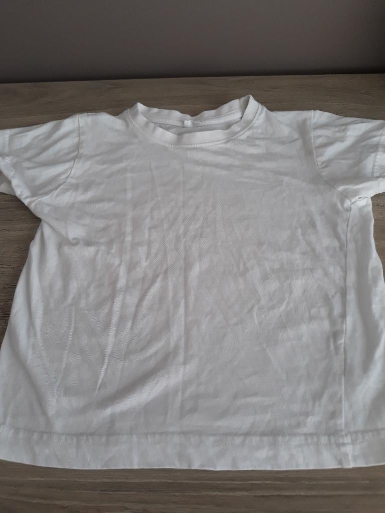 Wit T-shirt maat 110-116, Enfants & Bébés, Vêtements enfant | Taille 110, Enlèvement ou Envoi, Comme neuf, Garçon ou Fille, Chemise ou À manches longues