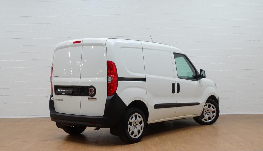Fiat Doblò Cargo 1.6 Multijet SX+airco+apple car play, Achat, 90 ch, 4 portes, Entreprise