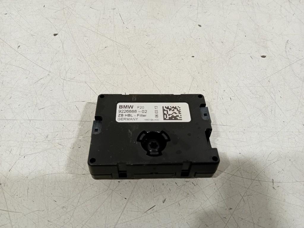 Antenne versterker BMW 1 serie, Enlèvement ou Envoi, Van der Ven Autorecycling B.V., Onderdelen@venauto.nl, Ettenseweg 76, 4706 PB Roosendaal, The Netherlands