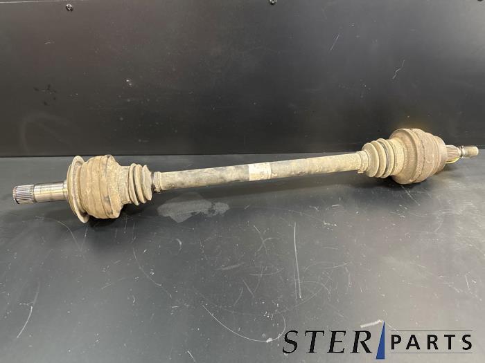 Arbre de transmission arrière droit d'un Mercedes Vito, Autos : Pièces & Accessoires, 3 mois de garantie, Utilisé, -, -