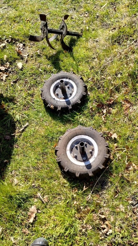 frees, Ophalen, Benzine, Zo goed als nieuw, Powerplus