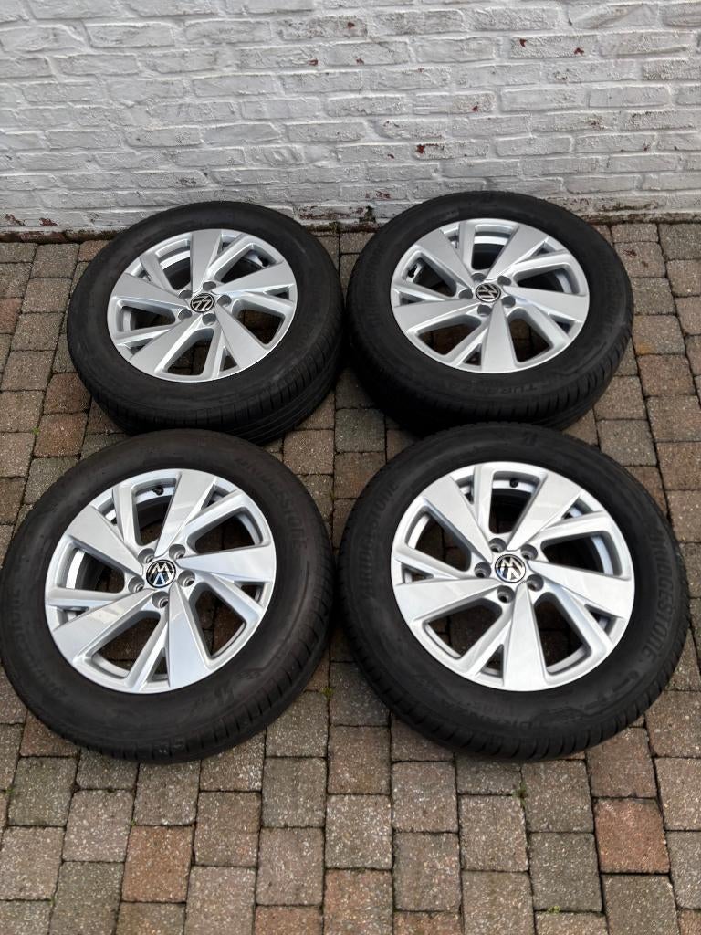 Volkswagen velgen T-cross taigo met zomerbanden, Ophalen, Gebruikt, 16 inch, Banden en Velgen