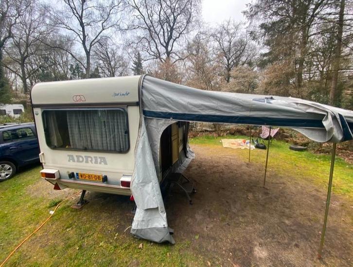 Caravan Adria met voortent., Caravanes & Camping, Caravanes, Particulier, Adria, Enlèvement