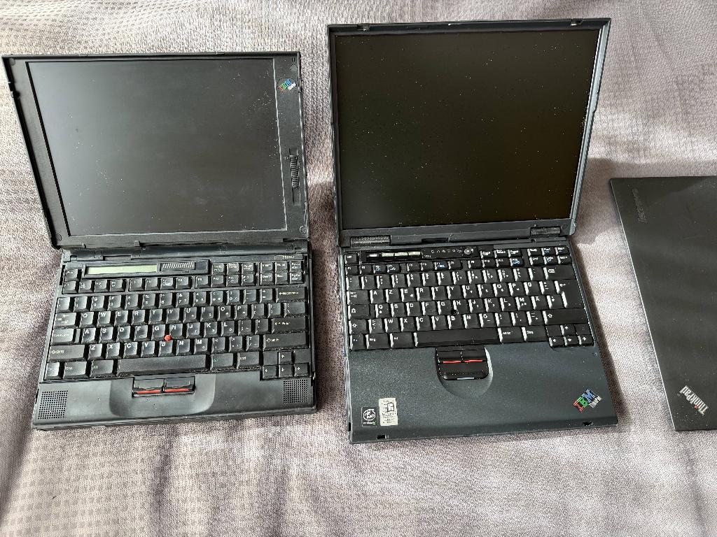 IBM vintage laptop’s voor opmaak of onderdelen, Ophalen, HDD