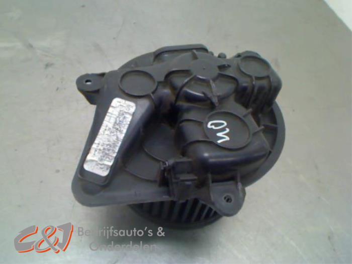 Moteur de ventilation chauffage d'un Peugeot Expert, Autos : Pièces & Accessoires, Autres pièces automobiles, Peugeot, Utilisé