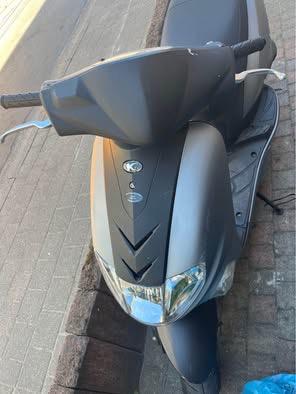 Scooter, Fietsen en Brommers, Scooters | Piaggio, Ophalen, Zo goed als nieuw