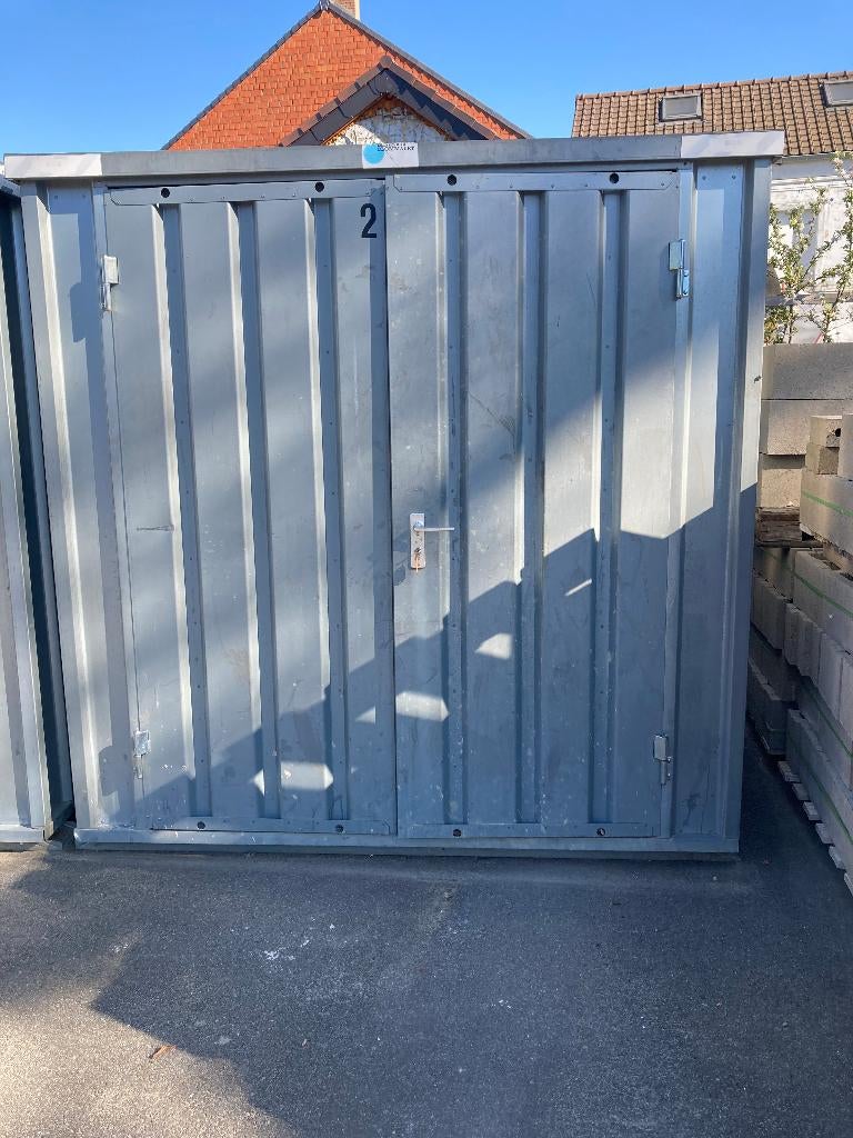 container métallique, Enlèvement