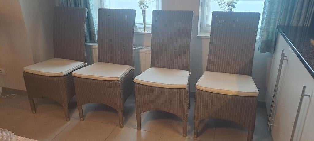 4 taupkleurige stoelen met kussens, Antiek en Kunst, Antiek | Meubels | Stoelen en Sofa's, Ophalen