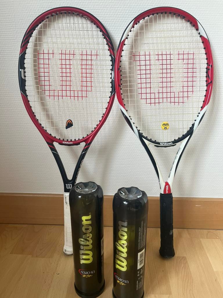 Lot 2 raquettes tennis Wilson + 7 balles tennis + étuis, Sport en Fitness, Tennis, Ophalen of Verzenden, Ballen, Wilson