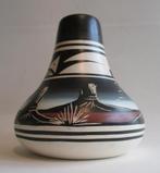 ZUID AMERIKAANS PORSELEIN VAASJE -13-12cm. -ANTIEK - VINTAGE, Collections, Envoi