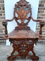 Gotische stijl stoel, Antiek en Kunst, Ophalen