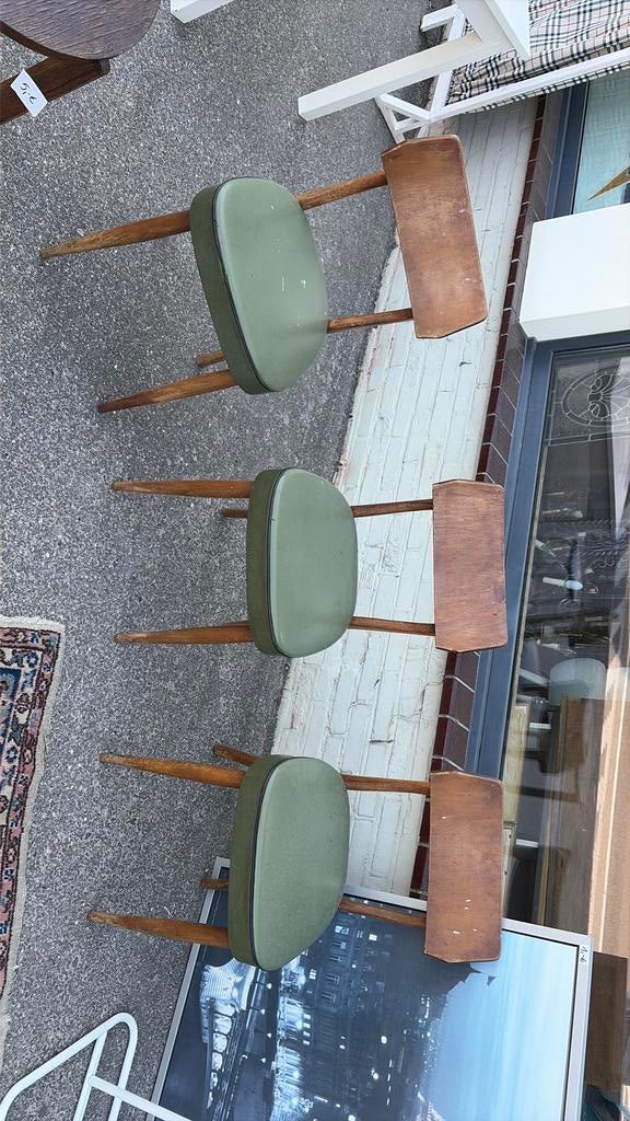 Retro stoelen, Ophalen