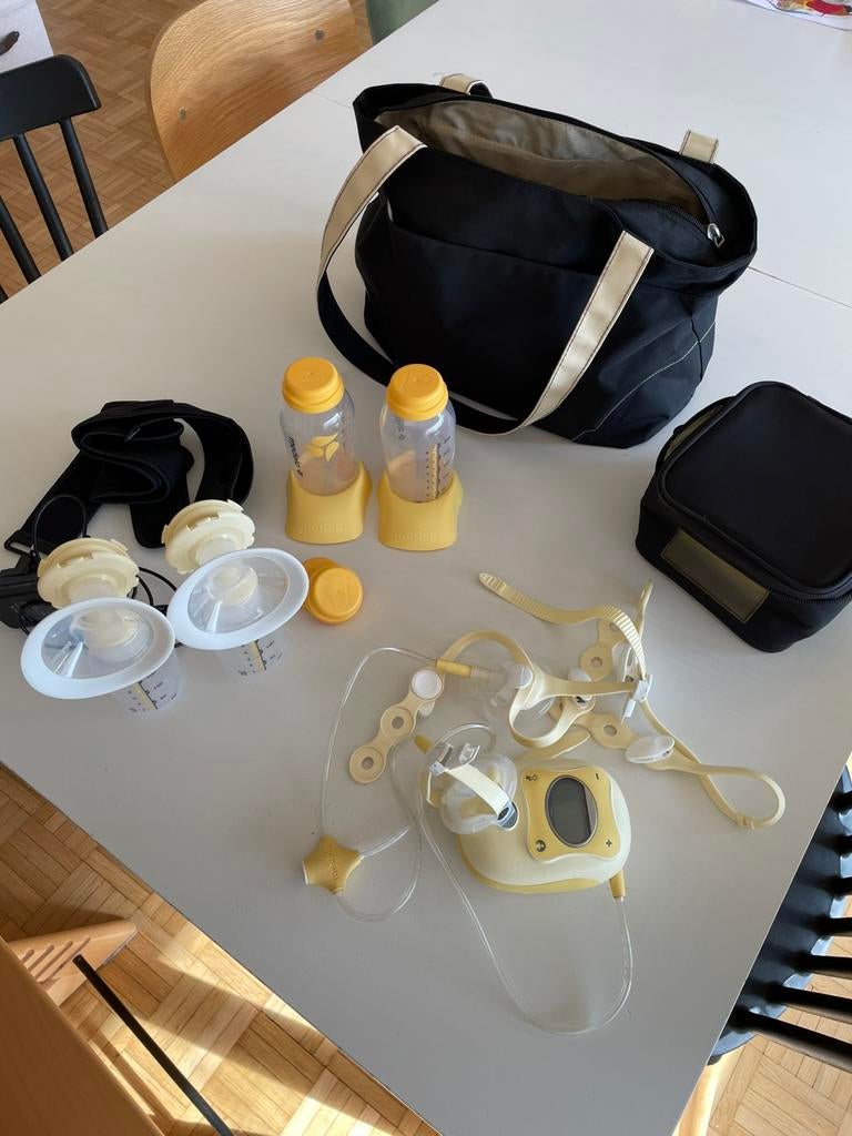 Tire-lait électrique Medela freestyle double, Enfants & Bébés, Aliments pour bébé & Accessoires, Utilisé, Tire-lait, Enlèvement
