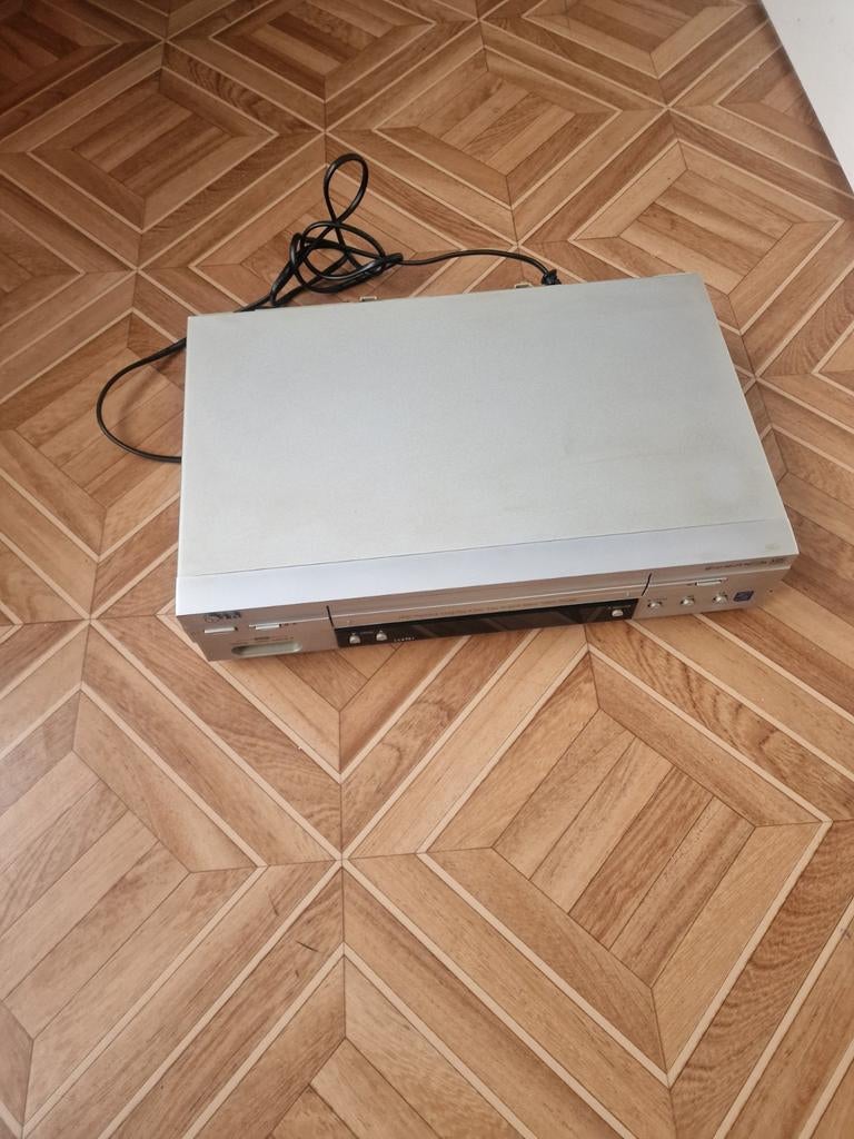 Lecteur VHS LG LV4981 – Bon état – Sans télécommande, Enlèvement ou Envoi, LG