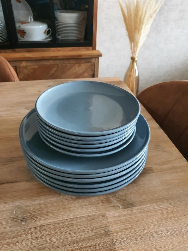 Servies 12 stuks borden gratis, Ophalen