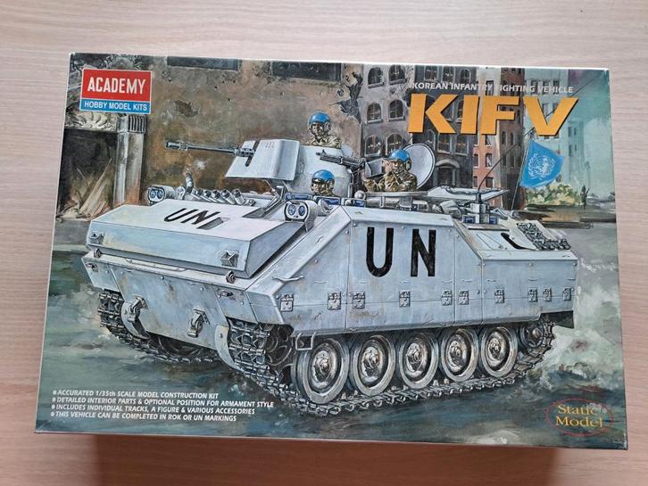 Academy | Nr. 1385 | 1:35 -  KIFV, Hobby & Loisirs créatifs, Modélisme | Voitures & Véhicules, Neuf, Tank, 1:32 à 1:50, Autres marques