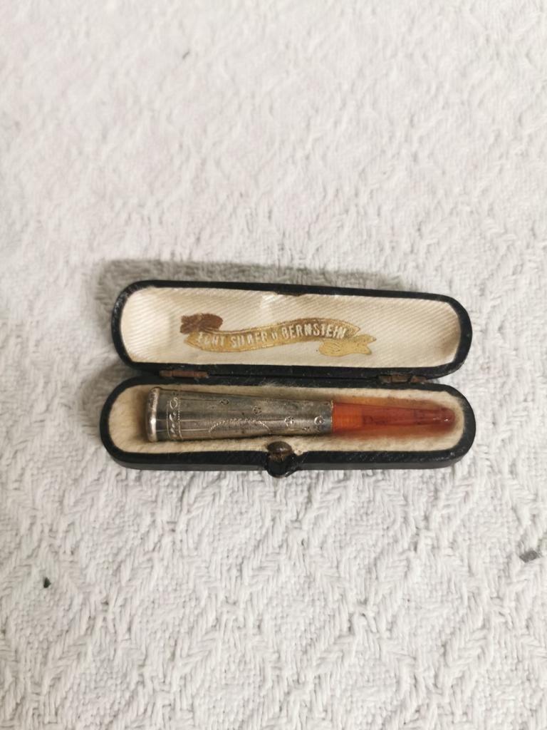 Pipe à cigarette ancienne, Enlèvement ou Envoi