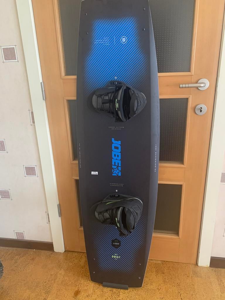 Jobe wake board, Enlèvement, Planche