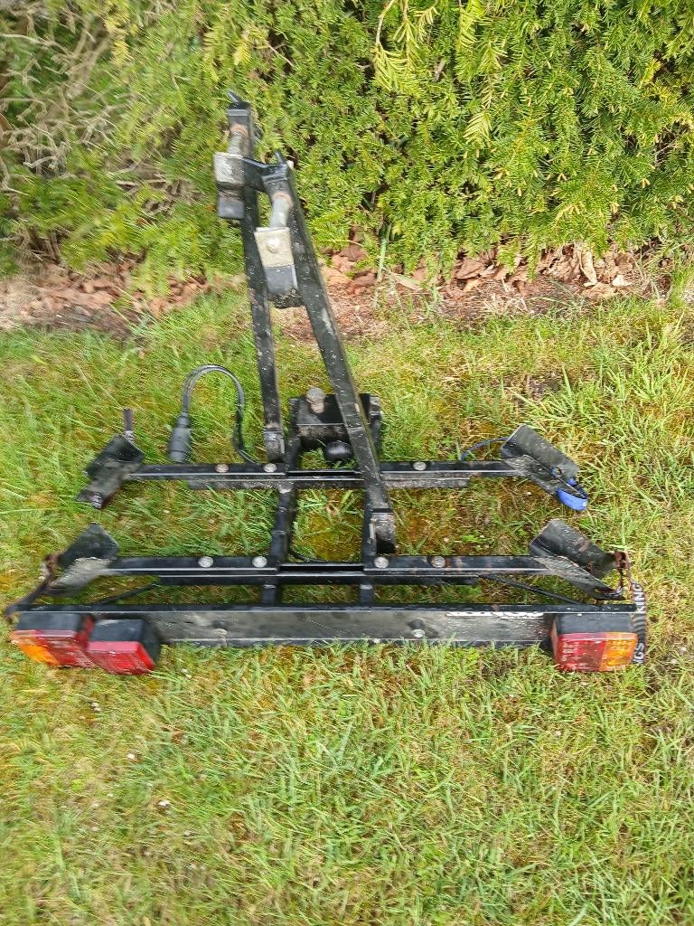 Fietsendrager, Ophalen, 2 fietsen, Gebruikt, Trekhaakdrager