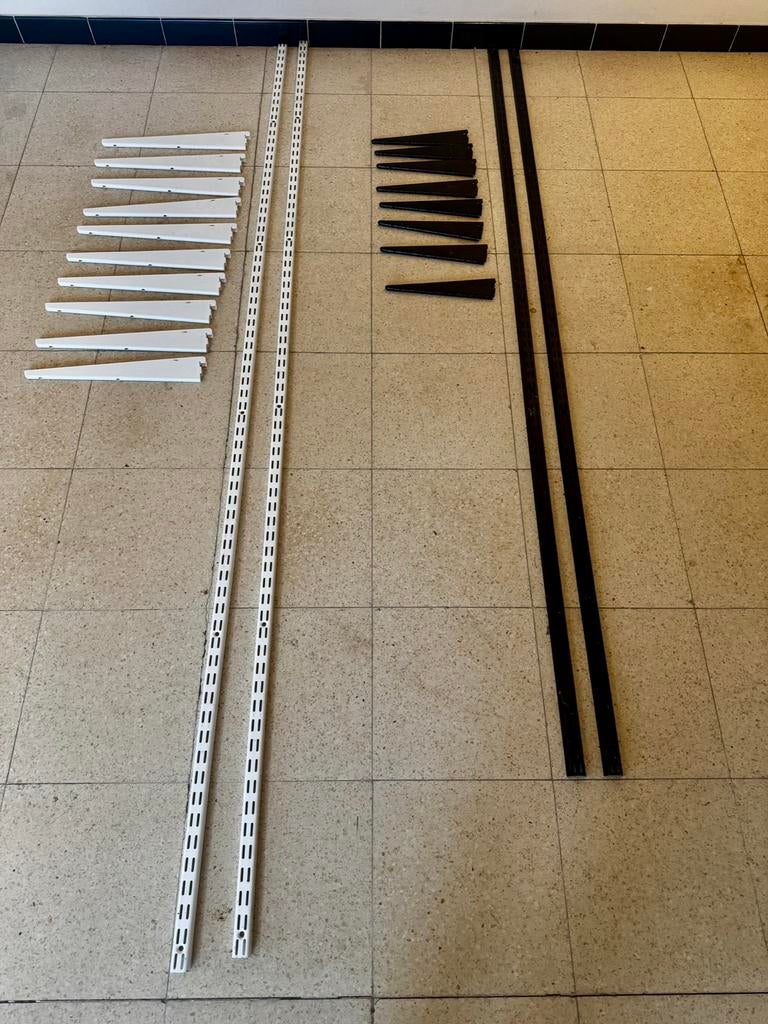 Metalen ophangsysteem: 2 sets (zwart/wit), Ophalen, Gebruikt