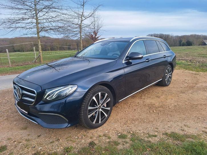 Mercedes E300 de (HYBRIDE DIESEL), Autos, Mercedes-Benz, Particulier, Classe E, Hybride Électrique/Diesel, 5 portes, Automatique