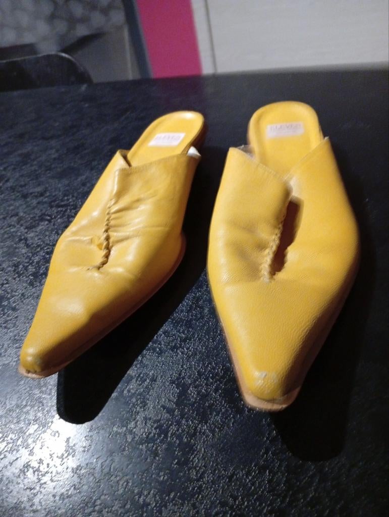 Babouches femme Eleven, Vêtements | Femmes, Enlèvement ou Envoi