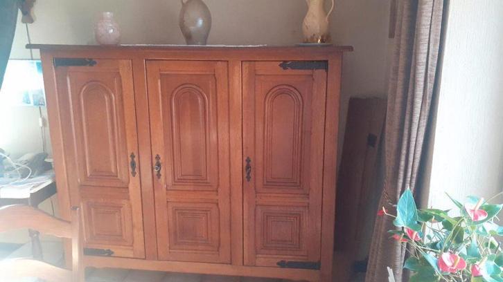 Armoire de salon, mobilier, vaissellier, buffet, Maison & Meubles, Armoires | Buffets, Comme neuf, Chêne, Enlèvement