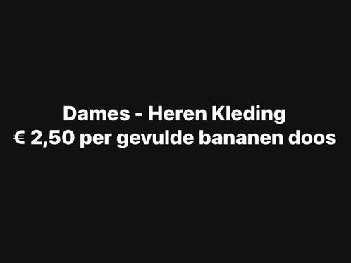 Verschillende bananen dozen met kleding € 2,50 per doos, Diversen, Rommelmarktspullen, Gebruikt, Ophalen