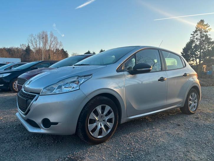 Peugeot 208 1.2iPure-Tech/Benzine/69.000Km!/Euro6b/ 4.999€, Autos, Peugeot, Entreprise, Achat, ABS, Essence, Euro 6, Hatchback