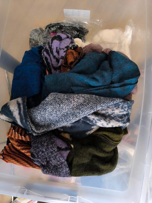 Groot partij nieuwe mutsen, sjaals en handschoenen, Kleding | Dames, Mutsen, Sjaals en Handschoenen, Handschoenen, Ophalen of Verzenden