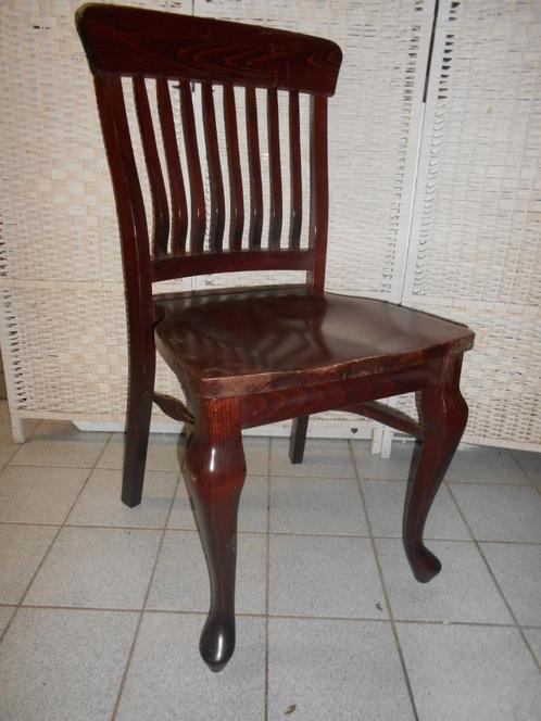 donkerbruine hotelstoel Goesten en Goesten in beukenhout, Antiek en Kunst, Antiek | Meubels | Stoelen en Sofa's, Ophalen