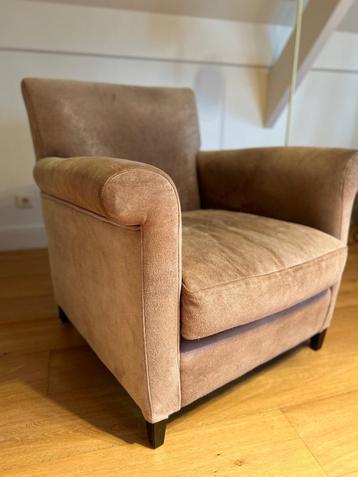 Fauteuil beschikbaar voor biedingen