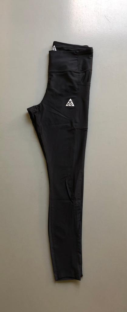 NIEUW - Zwarte legging Nike ACG dri-fit maat M, Kleding | Dames, Leggings, Maillots en Panty's, Nieuw, Legging, Maat 40/42 (M)