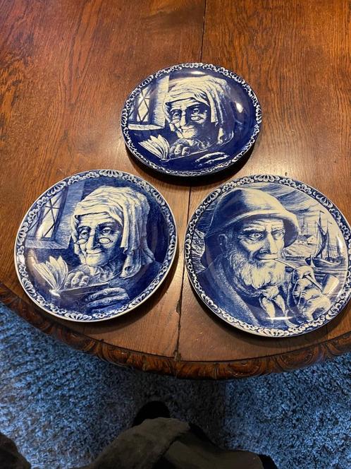 3 assiettes murales Delft, Antiek en Kunst, Antiek | Keramiek en Aardewerk, Verzenden