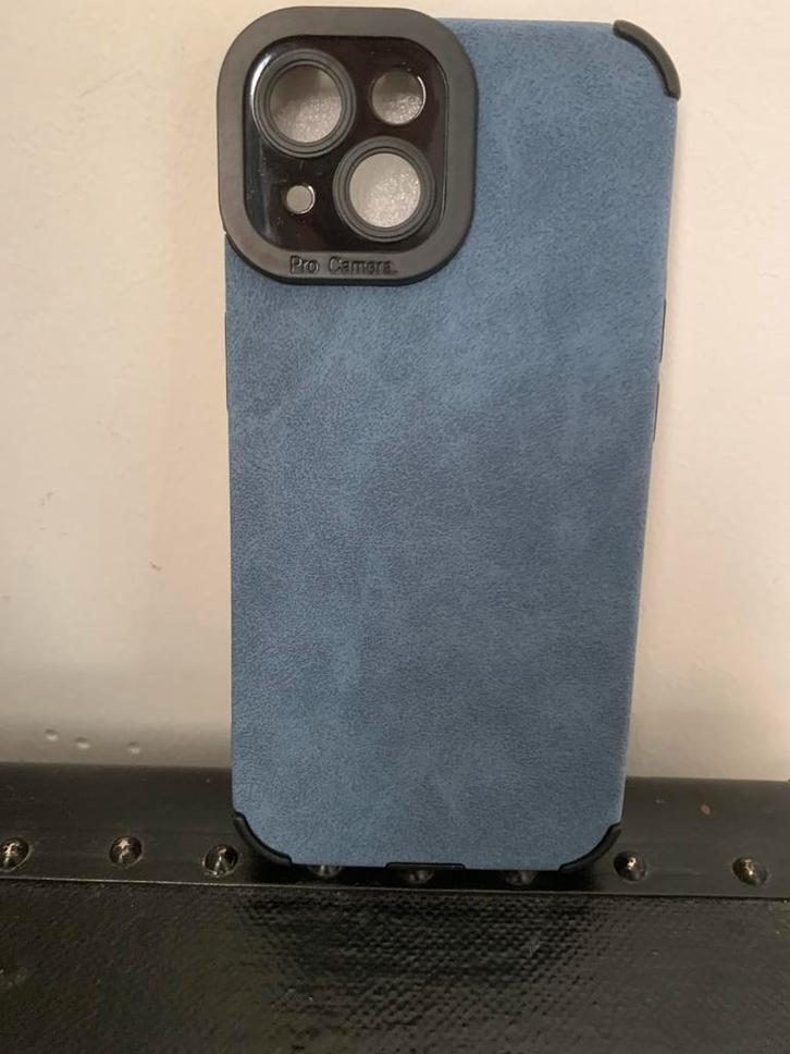 Coque iPhone 14 Pro Max bleu ciel en  velours (New), Télécoms, Téléphonie mobile | Housses, Coques & Façades | Apple iPhone, Comme neuf