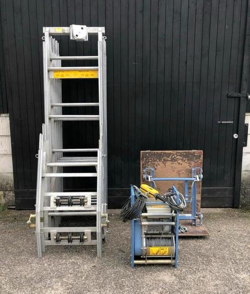 Gevraagd cherche inkoop ladderlift pannenlift lift bouwlift, Doe-het-zelf en Bouw, Overige Doe-Het-Zelf en Bouw, Gebruikt, Ophalen
