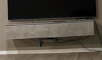 Hangend tv meubel beschikbaar voor biedingen