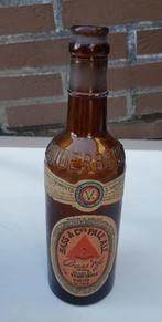 Heel oud bierflesje met het originele etiket, Enlèvement