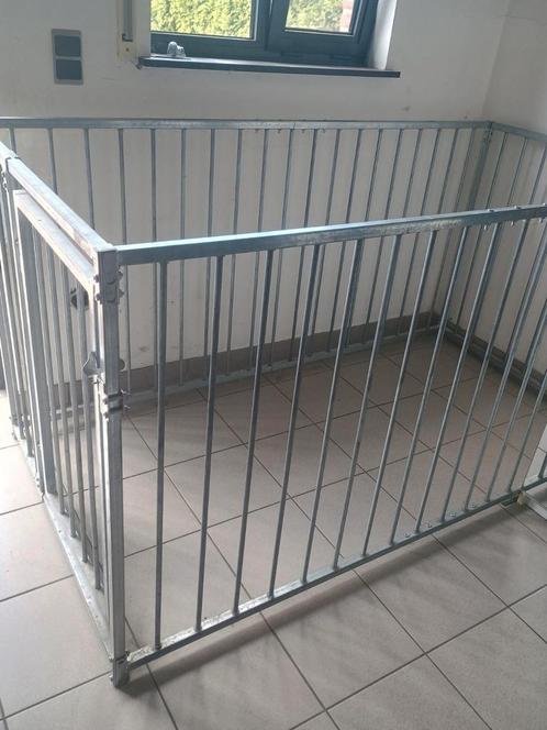 Groot hondenhok als nieuw!, Dieren en Toebehoren, Hondenhokken, Zo goed als nieuw, Hondenhok, 65 tot 100 cm, 110 cm of meer, Ophalen